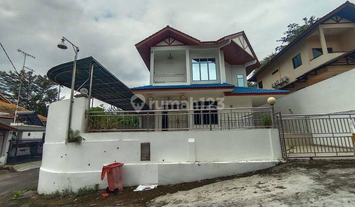 Dijual Rumah Elite 2 Lantai Villand Park Full Renovasi Dekat Bukit Senyum Jodoh  1