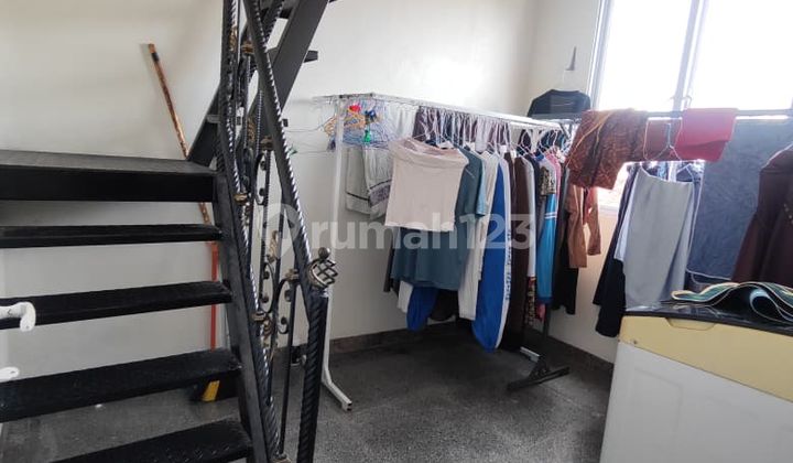 Rumah Dijual Murah Posisi Hook, 2,5 Lantai Taman Dutamas Full Renovasi Dekat Kepri Mall 2