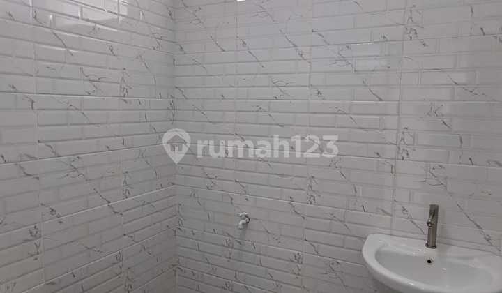 House for Sale Cheap, Lucky Estate 2 Floors Near Nagoya Food Court Nagoya 2