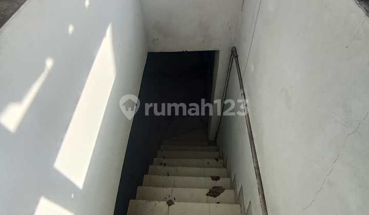 Rumah Dijual Murah 2 Lantai Tanah 120M² Dekat Apartetemn Citra Plaza Nagoya Rumah Dijual Murah 2 Lantai Tanah 120M² Dekat Apartetemn Citra Plaza Nagoya