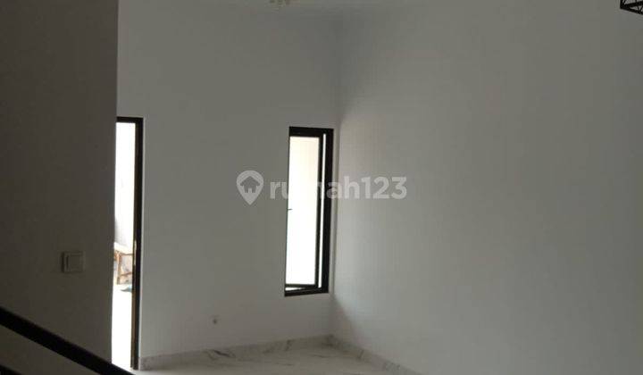 Rumah Bagus di Jatiwaringin Bekasi 5