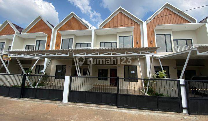 Dijual Rumah SHM 2 Lantai, Lokasi Strategis, Dekat Tol Bekasi Kota 1