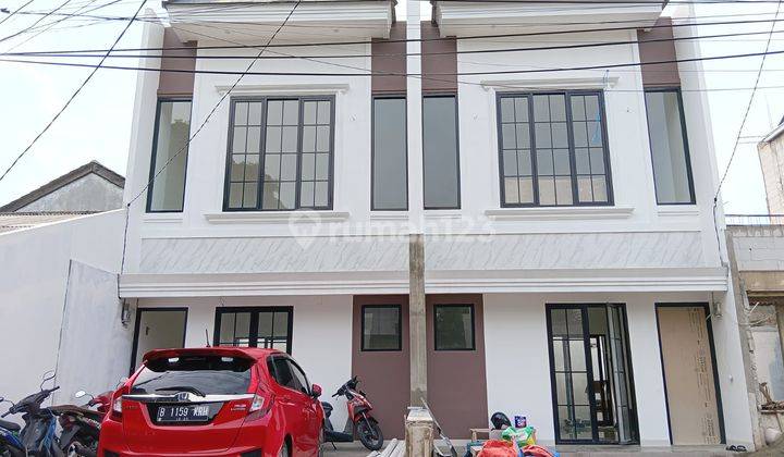 Dijual Rumah Siap Huni, Lokasi Dekat Tol Bekasi Barat 1