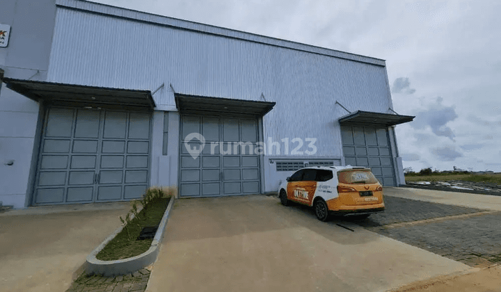 Pergudangan Titanium Smart Warehouse Makassar Siap Pakai Bersih 2