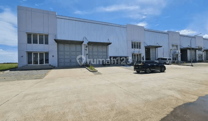 Gudang Siap Pakai Titanium Smart Warehouse Area Pergudangan  1