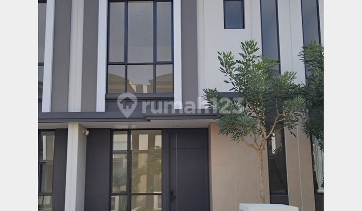 Rumah 2lt luas 6x14 84m 2KT Cluster Sentarum Asya JGC Jakarta Garden City