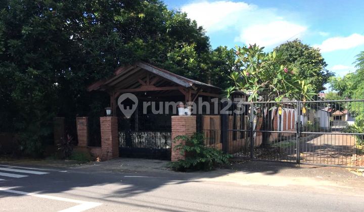 Rumah siap huni 2lt luas 353m Duren Sawit Jakarta Timur 2