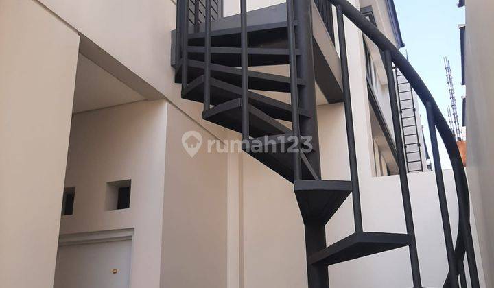 Rumah 3lt 15x14 Cluster Sentarum Asya Jgc Jakarta Garden City 2