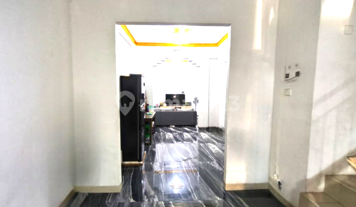 Rumah 2lt 6x17 102m Type 5KT Cluster La seine JGC Jakarta Garden City 2