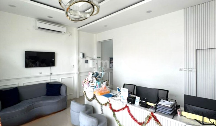 Former Beauty Clinic Shop House for Rent, 2 floors, 6x21, 126m², Serang Banten, already renovated 2