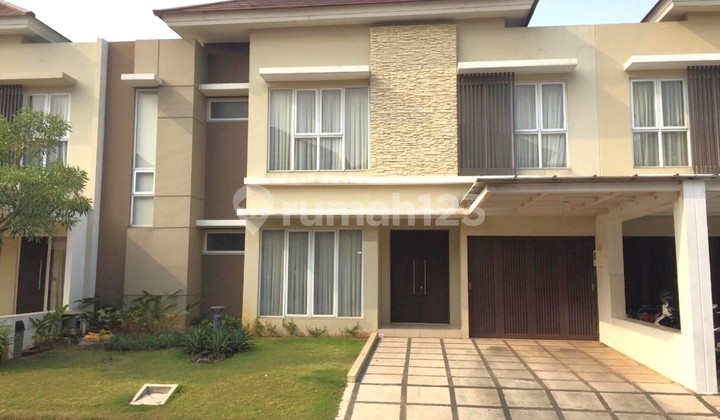 Rumah 2lt 294m 4KT Cluster Dbanyan JGC Jakarta Garden City