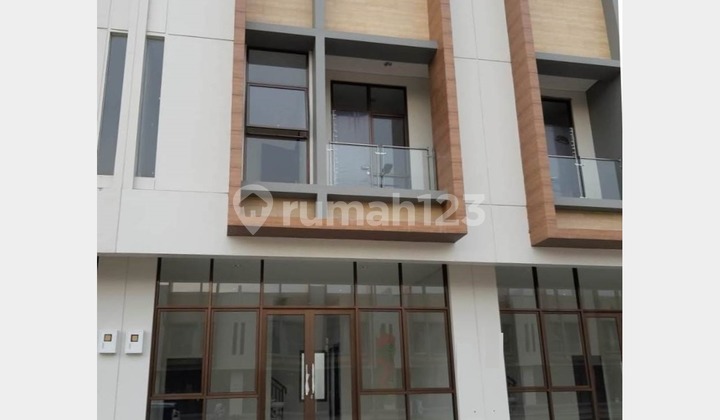 Ruko The Savoy 3 Floors 6x17 102M JGC Jakarta Garden City Cakung
