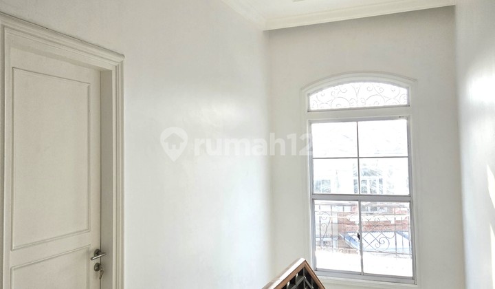 3-story corner house Royal Gading Mansion 380m² 4BR Summarecon Kelapa Gading 2