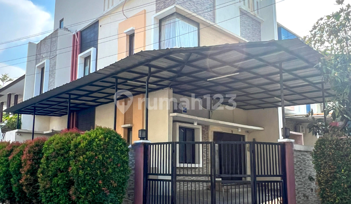 Rumah sudah renoved 8x15 120m type 4KT Metland Menteng Cakung
