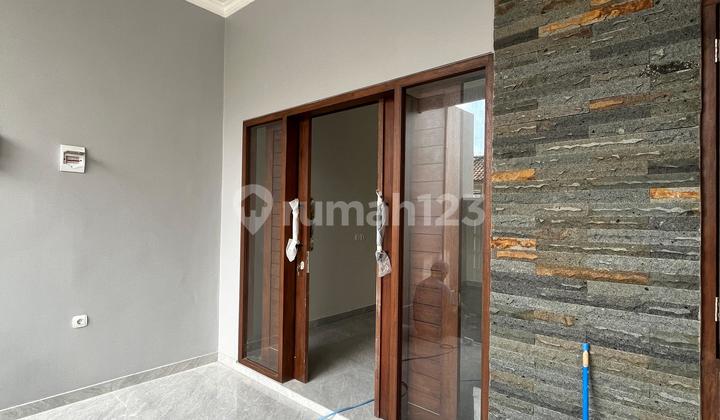 RUMAH NYAMAN DI TENGAH KOTA HARGA 2M AN 