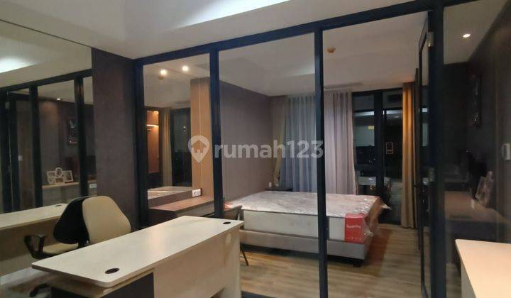 Disewakan 1BR the smith fullfurnish belum pernah pakai 1