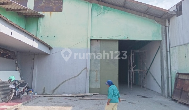 Large Warehouse Cheap Price in Kaligawe Near Toll Road 1