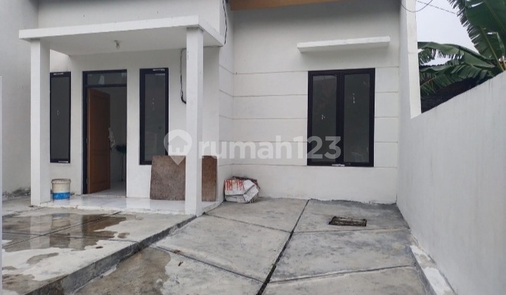 Nice, Affordable, and Move-in Ready House in East Semarang Area. 2