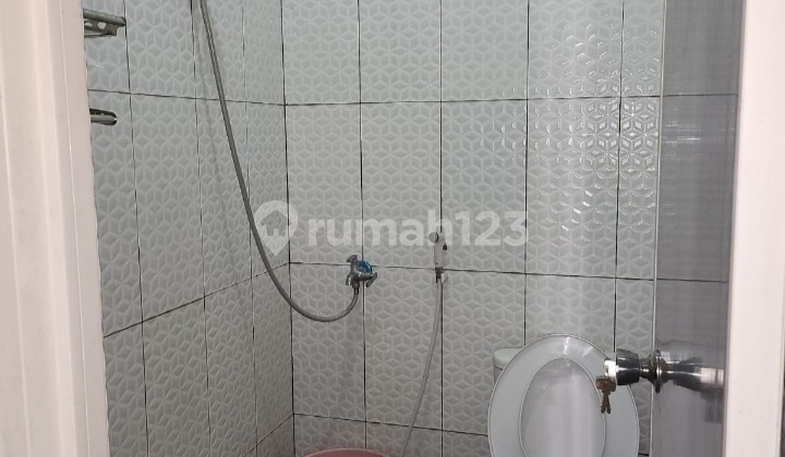 5 Bedroom House with Good Building Near City Center 2