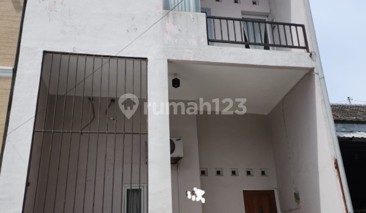 5 Bedroom House with Good Building Near City Center 1