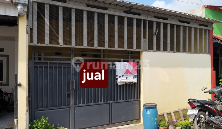 Affordable Ready-to-Use House in East Semarang 1