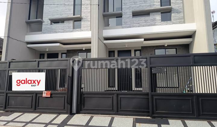 Rumah Klampis Semolo Timur Sukolilo Dekat Manyar Araya Merr (Dvo)