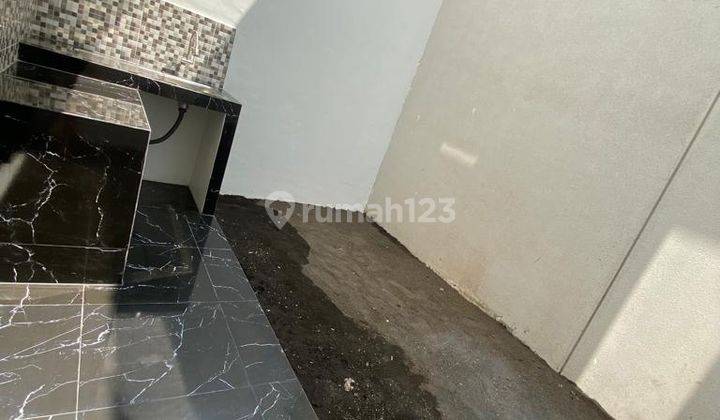 Rumah Baru 2 Lantai Minimalis Modern di Rungkut Asri code Dnd  2