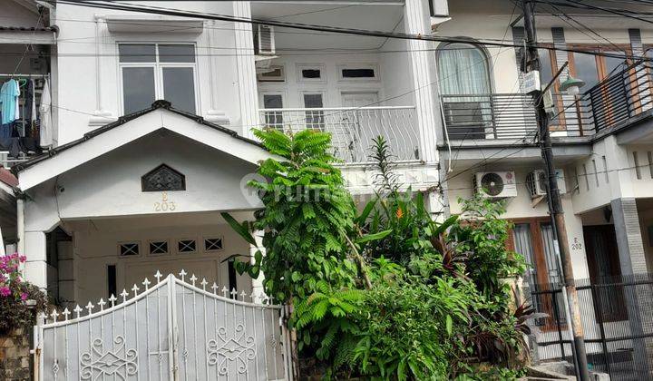 Rumah 3 lantai Rapih Cinere Indah Lb 210 3 KT Nego Sampai Jadi 2