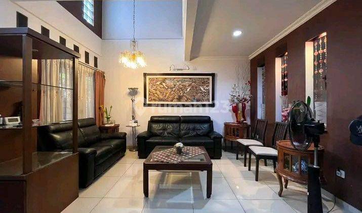 Dijual Rumah di Villa Pamulang hook rapih Lt 225 SHM Tangerang Selatan  2