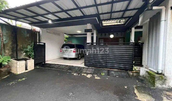 Dijual Rumah di Villa Pamulang hook rapih Lt 225 SHM Tangerang Selatan  1