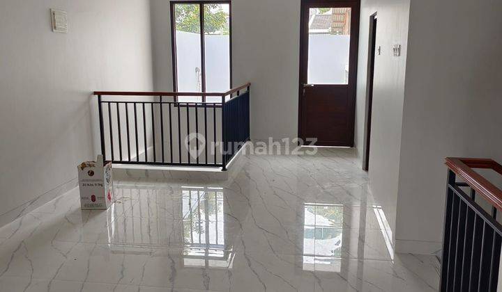 Rumah Dua lantai Bagus dan siap huni di Cipadu Dekat Pintu Toll Petukangan Lt 122m2 2