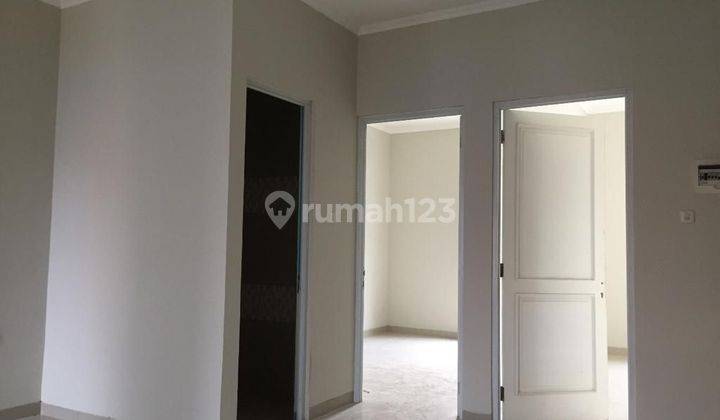 Jual rumah  dekat jalan panjang jakarta selatan lt 162 baru renov petukangan utara 2