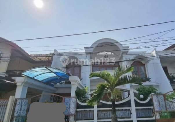 Rumah luas di Bintaro Sektor 3 Tangsel Lt 360 lb 412 Strategis  1