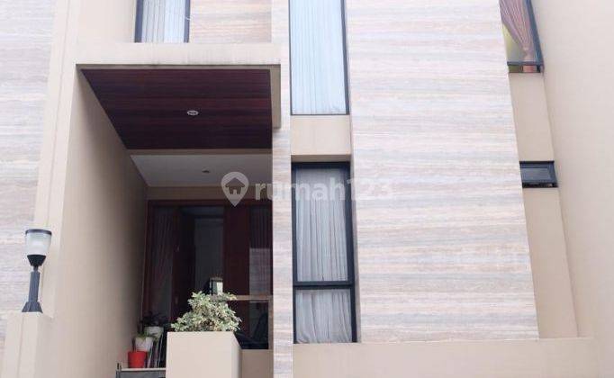 Rumah Modern Di Pejaten Elok 3 Lantai 4kt Strategis Pinggir Jalan 1