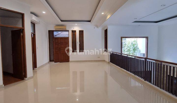 Nice Home Pondok Indah South Jakarta 6br With Pool And Garden 2