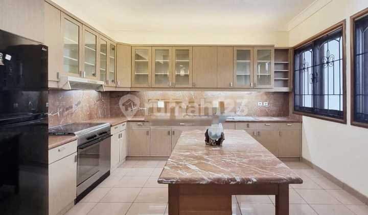 Rumah Favorit Pondok Indah Harga Segini Full Furnish Ada Pool 