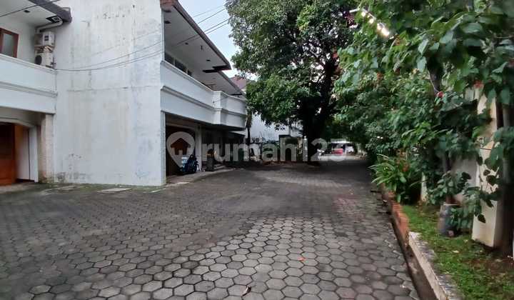 Gonzaga Office Compound House Pejaten Barat Suitable for Living and Working Gonzaga Office Compound House Pejaten Barat Suitable for Living and Working