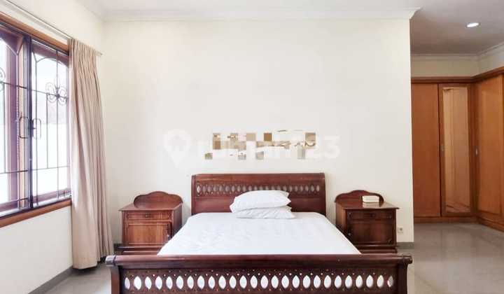 Rumah Favorit Pondok Indah Harga Segini Full Furnish Ada Pool  2