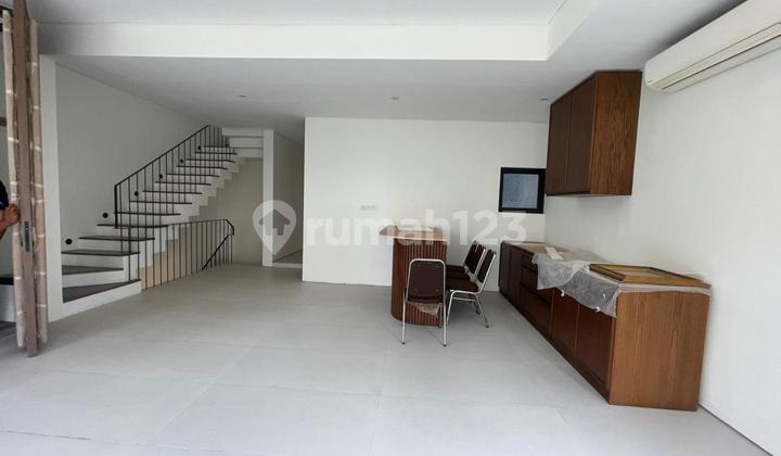 Modern House 4 Floors Cipete Utara 4 Bedrooms Perfect for You 2