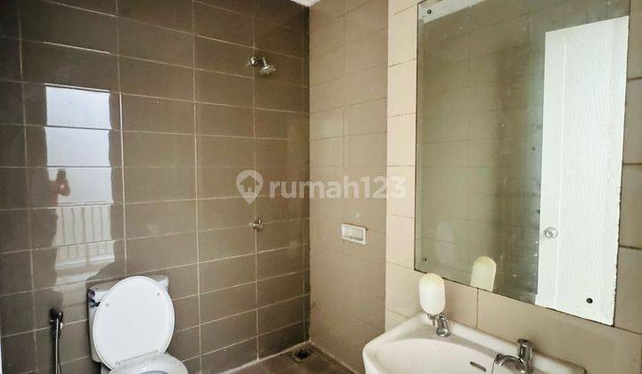 Rukan Sentra Niaga Green Lake City , Hadap Dalam , Brand New 2