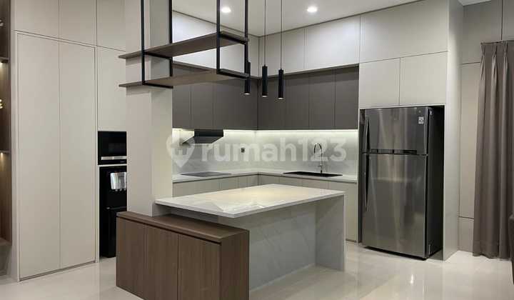 Rumah East Terrace Metland Puri, Minimalis Uk. 10X15 Semi Furnish