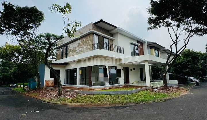 House in Avani BSD, Chadna Avantha, Lot 241 m2, 2 Floors, Corner.