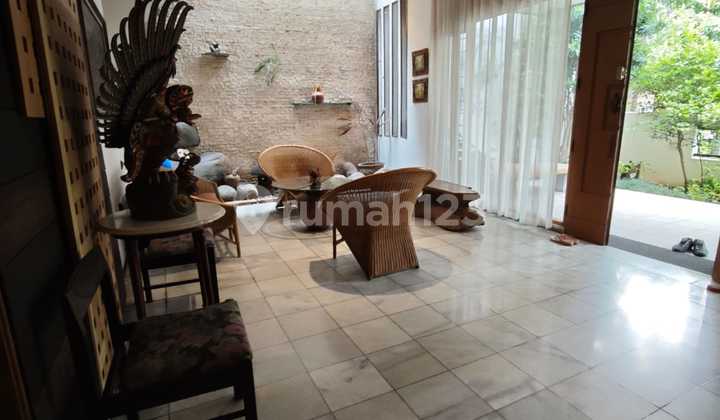 Rumah di Puri Indah Lt.327 M2 Tusuk Sate , SHM , 2 Lantai