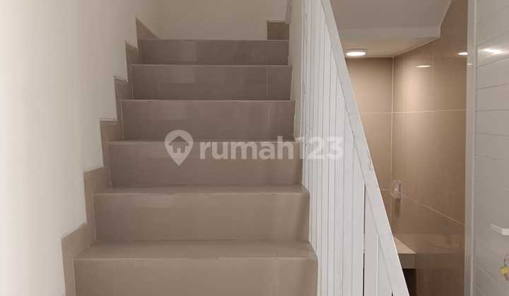 Rumah di Metland Puri , LT. 9X15m2 , 2.5 Lantai , Brand New , SHM 2