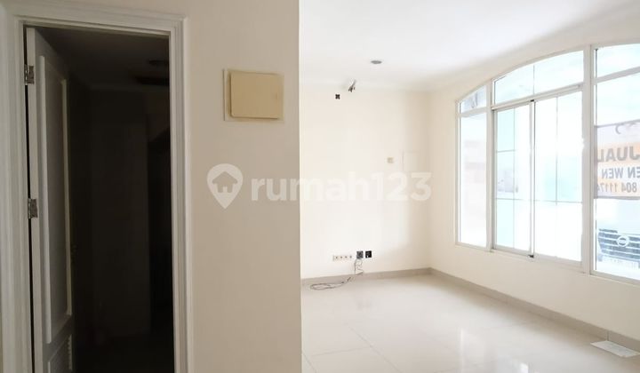 Rumah di Green Lake City, Cluster Europe Uk. 6X15, 2 Lantai , SHM 2