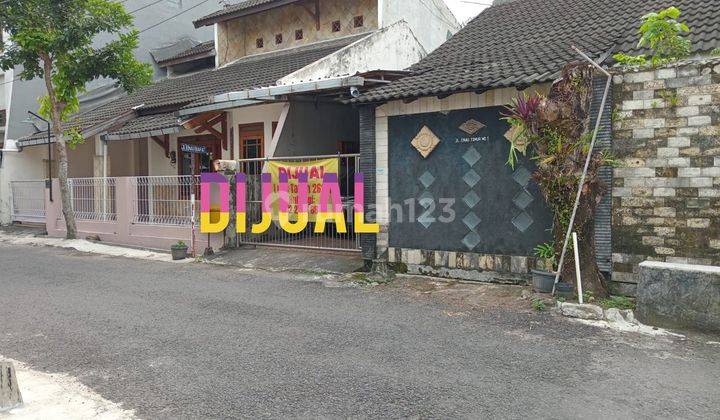 Dijual rumah perum jambusari depok 1