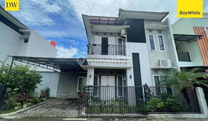 Dijual rumah 2 lantai dlm perum banguntapan 1