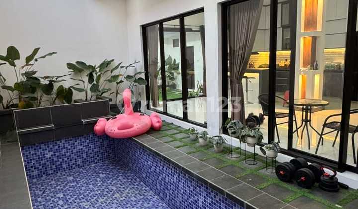 Dijuak Rumah Mewah 2 Lantai Full Furnish Kolam Renang Pribadi Dekat Rsa Ugm Yogya 2