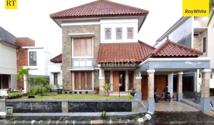 Disewakan Rumah Mewah Kolam Renang Sleman Jogja 1