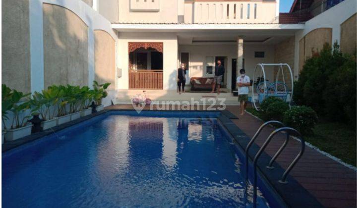 Dijual Rumah Mewah Full Furnish Kolam Renang Pribadi Sleman Jogja 1